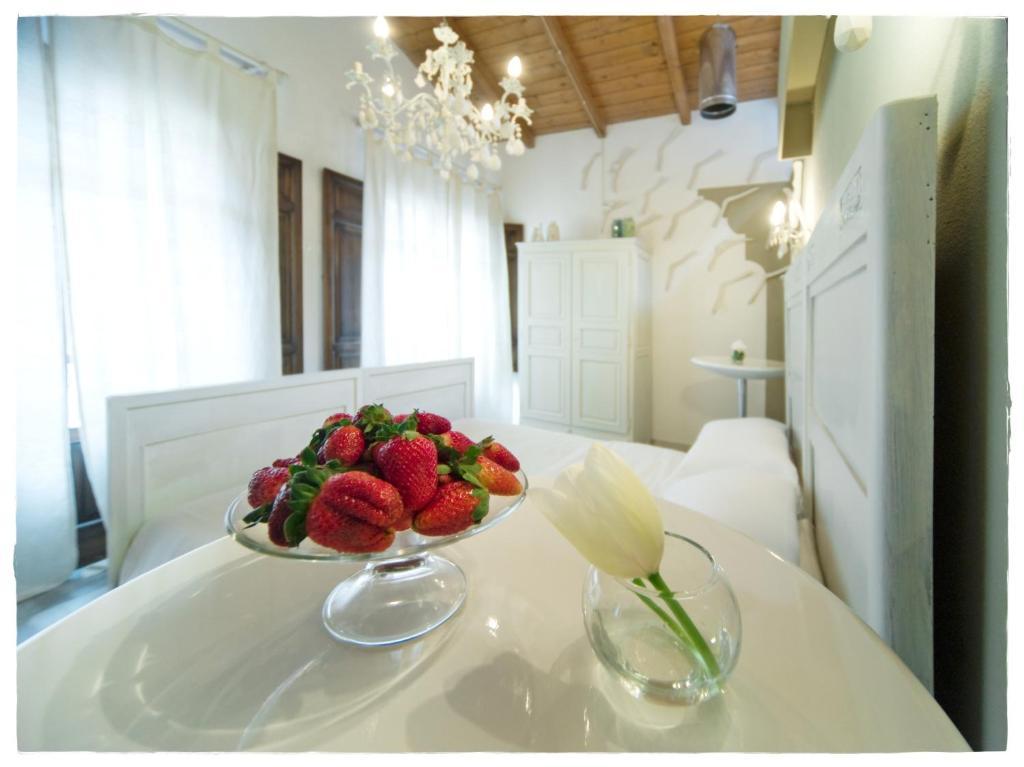 The Place Cagliari Room photo